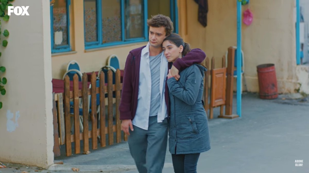 RahmetElibol's tweet photo. Admitan que igual les termino gustando mas #RahDen que #RahDer aun que siempre voy a preferir #MüjRah pero #RahFil  era la sensación jajajaj   #BizimHikaye https://t.co/hprWzORcwP
