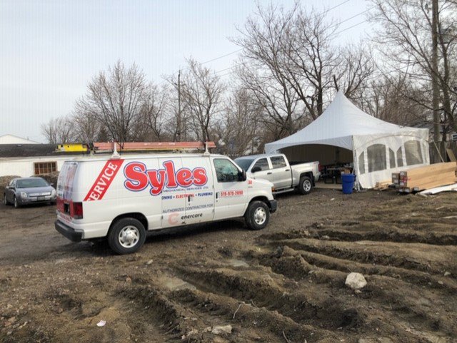Electrozad's tweet photo. Through their community partnerships, @H4HWindsorEssex has been working to provide safe living environments for families since 1994. We're proud to support their initiatives and to do our part in changing the landscape of poverty in Windsor/Essex. 
 
https://t.co/qBh9S1JgmI https://t.co/IECQcKO2ti