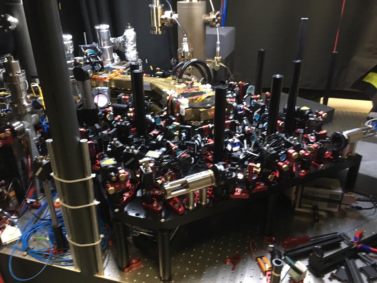 CaMBQD's tweet photo. A few months ago #TeamQuasicrystal had a vacuum leak and all their optics had to be removed so they could bake the chamber. But theyβve made an amazing recovery, have seen #ColdAtoms again, and today we put the most important breadboard back in place!#RealTimePhys #Teamwork https://t.co/zHKvn4OZtx