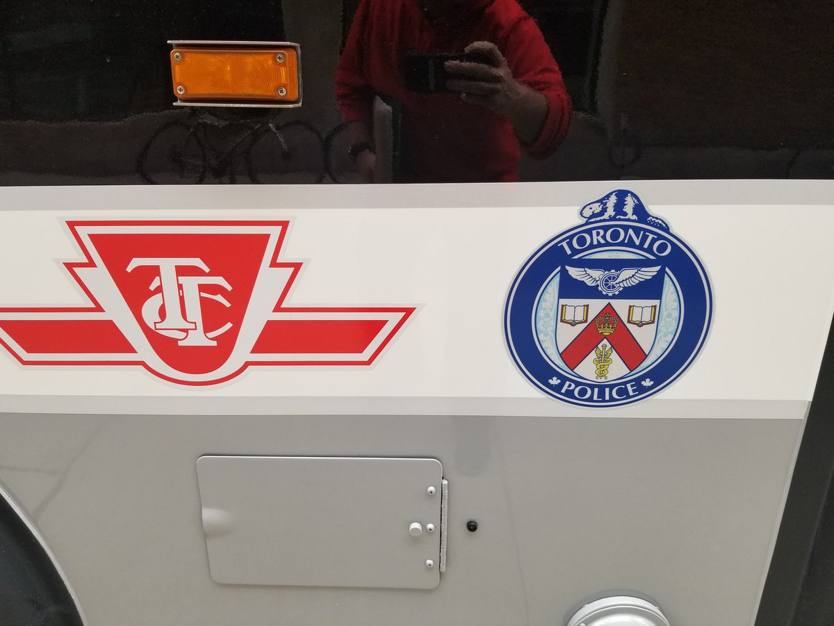 TPS41DIV_Oak's tweet photo. Oakridge Community Life Skills to Succeed Program. We are so proud of this group for completing their food handler certification program. A special thanks to the #TTC for transportation. #lifeskills @TPS41Div @DeputyPeterYuen @HallNinja41 @TPSRydzik @InspMac https://t.co/qkKF4zvCz9
