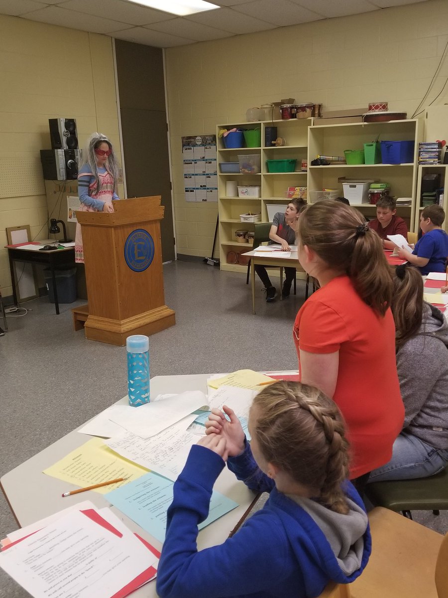 JasonCo98501160's tweet photo. Fractured Fairy Tales: characters on trial. Ellerslie Grade 5 students needed to research, persuade, debate and apply critical thinking skills to create a court case in order to determine who stole the golden eggs. #GoEAGLES https://t.co/kYZEUxBGyM