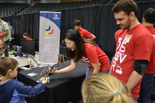 QueensMech's tweet photo. #Biomechanics and #aerodynamics research was featured at Saturday's #ScienceRendezvous! @STEMygk @BxRL_IGL @robots_are_fun @queensprofessor #ingenuitylabs #passivedynamics @QueensEngineer @queensuResearch https://t.co/ON8VXiQ4Li