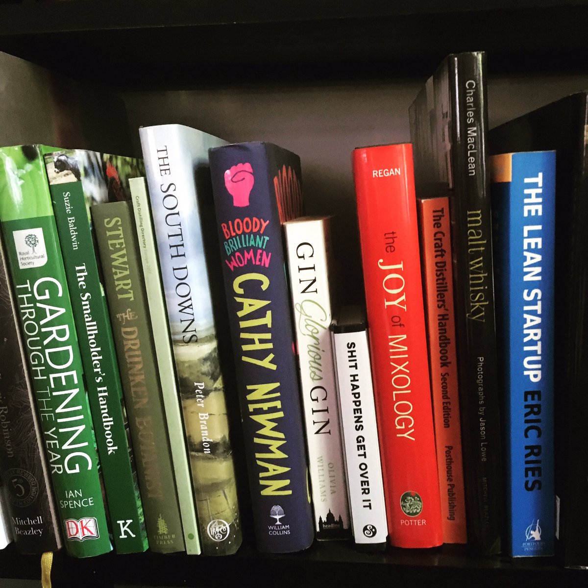 generation11gin's tweet photo. #GinaDayMay Day 13 #books
These are some of the books that have inspired and helped us on our journey so far!  #gingeek #learn #inspire #startup #startuplife #knowledge #LoveWhereYouLive #bookworm https://t.co/K9DubXxMm8