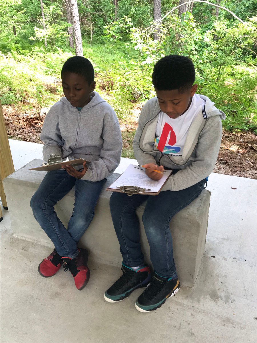 NewHanoverCoSch's tweet photo. Students @CParkOwls are loving the new "outdoor classroom" on their new campus! #nhcsChat https://t.co/olk02s4niL