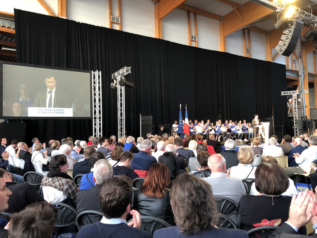 lesRepublicains's tweet photo. .@fxbellamy : « L’Europe doit sortir de sa naïveté. C’est ce que nous portons dans notre projet. Le 26 mai, nous allons refonder l’Europe et refonder la France. Nous allons déjouer les pronostics. » #LRMarck https://t.co/dnvHOrx15O