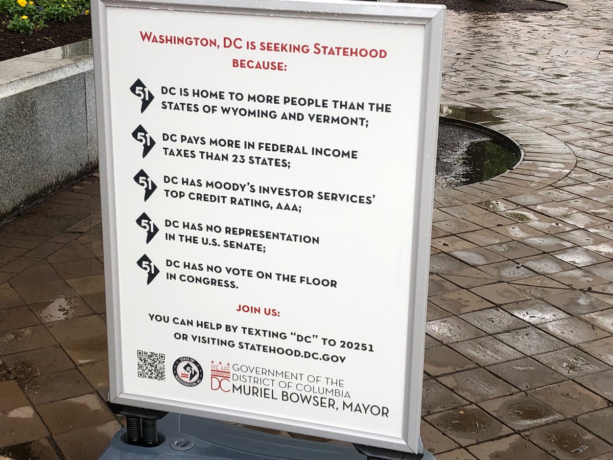 tomsherwood's tweet photo. New sign (to me) outside Wilson Bldg on Pa Ave side. @kojoshow @wcp https://t.co/CruYmWjCcX