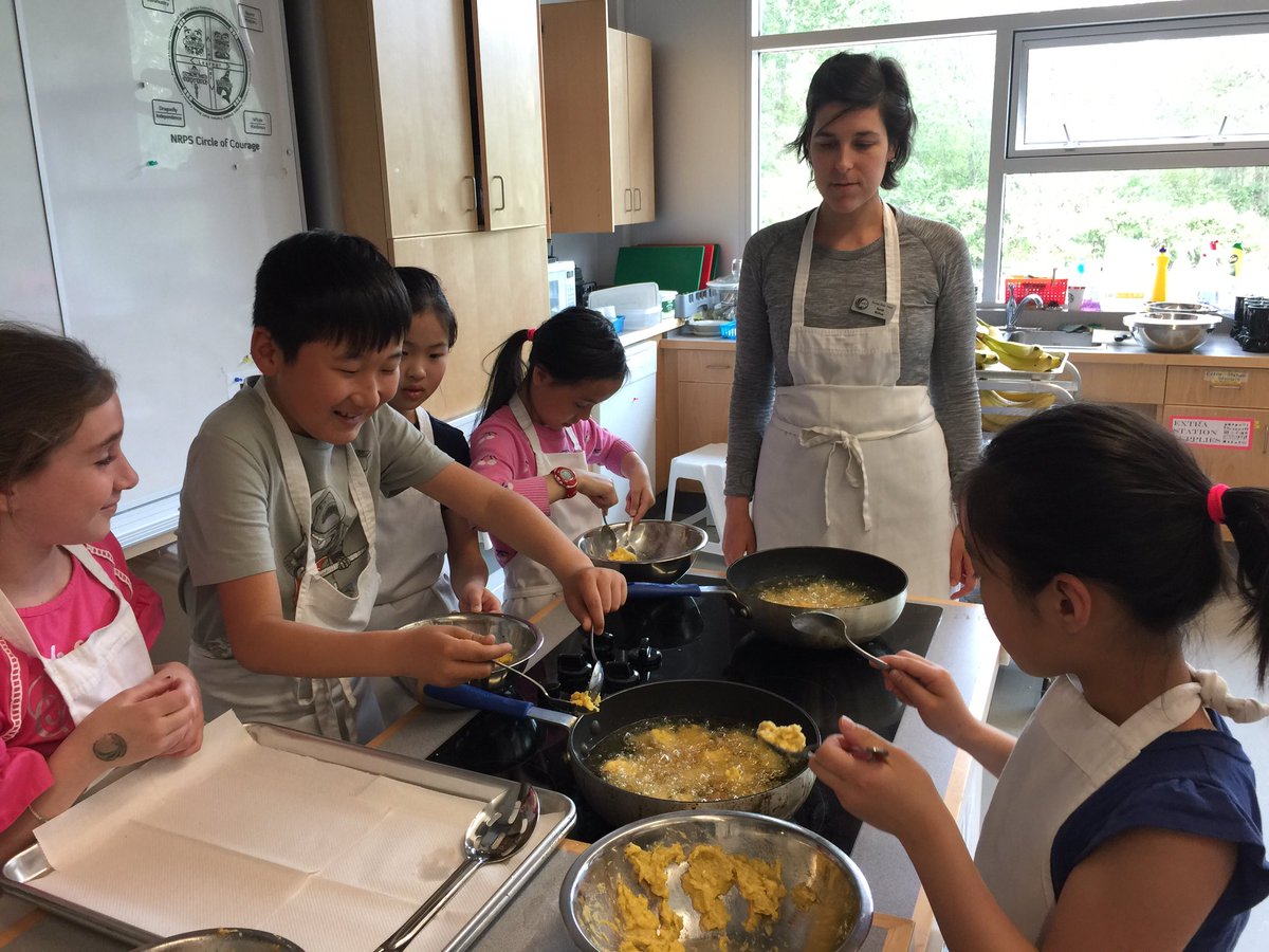 RosePointSchool's tweet image. Celebrating #blackhistoryandculture this week.  Douglas Fir gr 4 Community making Kabalagala (banana fritter) to share with Maple Kindergarten Community.  Thanks to our very own Chef Ruth for engaging students in cultural learnings.  #vsb39 @VSB39