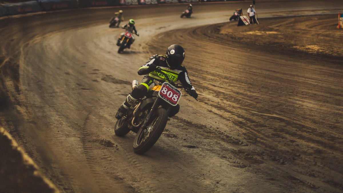 DucatiUSA's tweet image. #Superhooligans round 4 with @AmericanFlatTrk at SoCal Half-Mile in Perris, CA. The @scramblerducati #FullThrottle handled the dirt like a champ piloted by @FrankieGarcia24