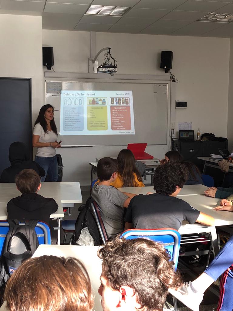 1ORTBelgrano's tweet photo. Seguimos trabajando en los talleres de alimentación saludable. https://t.co/lPXKo8ueZ1