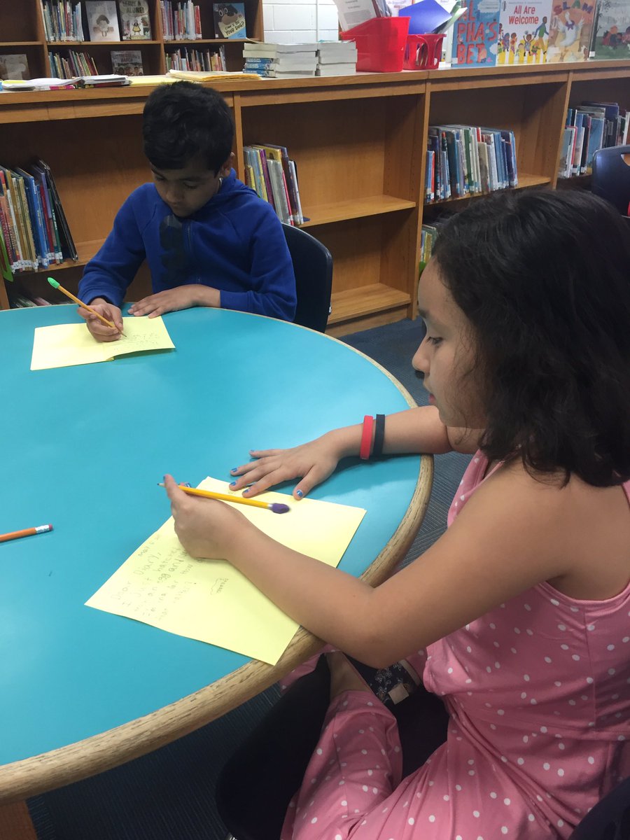 EcoffLibrary's tweet image. We have chrysalides now! @EcoffElementary #ccpslibraries