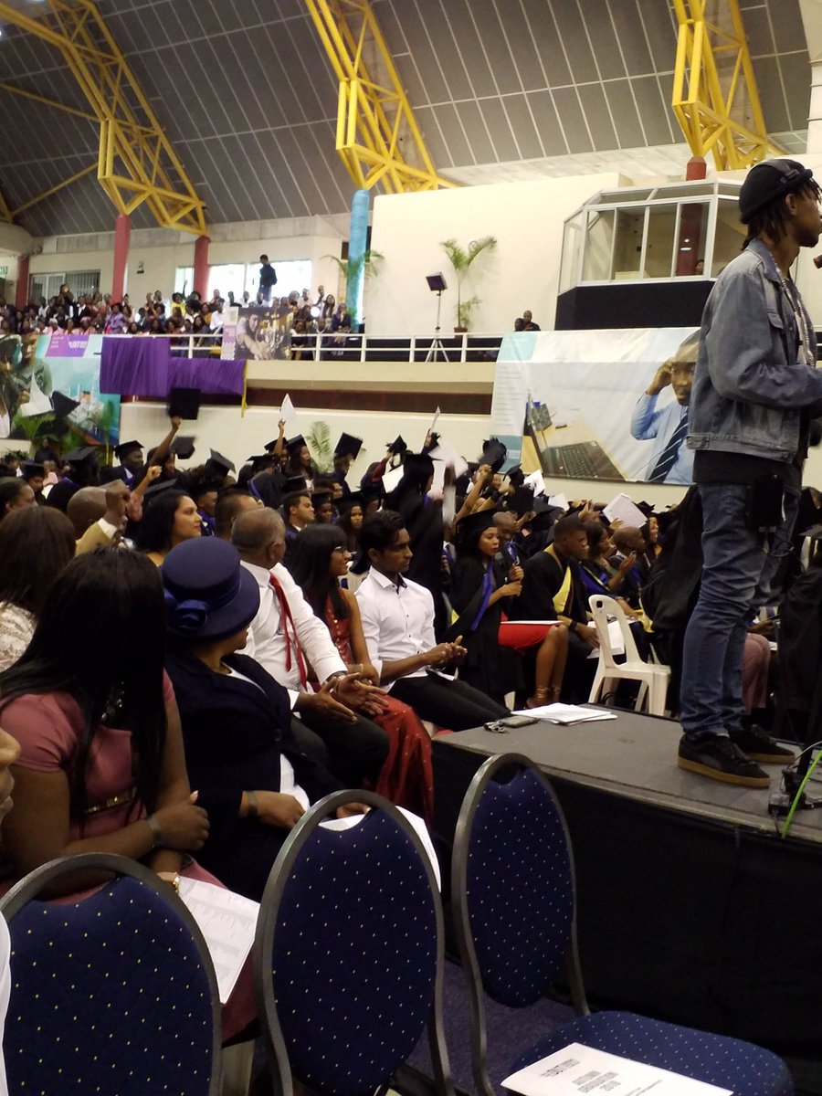 DUT_Tweets's tweet image. Faculty of Accounting and Informatics @DUT_Tweets graduation ceremony @RadioDUT 
#DUTGrad19