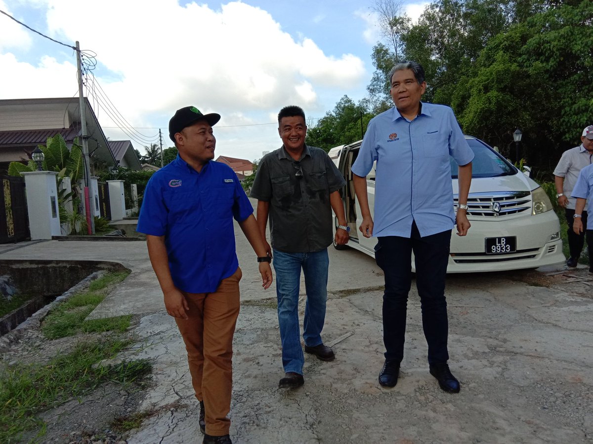 DoaLabuan's tweet photo. Lawatan YBhg. Dato' KSU MOA ke Peojek Agropelancongan yang diusahakan oleh En.Tommy Teo di Kg. Pantai WP Labuan pada 11 Mei 2019.
@moaMalaysia 
@myDOA_HQ 
@JHarizan 
@DoaLabuan 
@MJurijh https://t.co/4Vx8EwHOHp