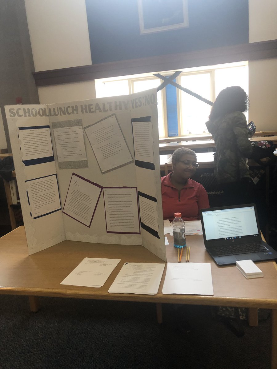 HartfordPublic_'s tweet photo. #CapstonePresentation https://t.co/UkRfdMyt4Y