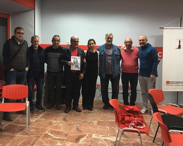 PSCambrils's tweet photo. ❤️/ Ens hem reunit amb els empresaris de #Cambrils per explicar-los el nostres programa econòmic i d desenvolupament pels propers 4 anys. Ho hem fet amb la #FECAM #UniodeBotiguers i #AssociacioVilaCentre. Més info ➡ https://t.co/514kqbeggm
#AnemperFeina #ElCambrilsqueestimo https://t.co/Oc4nCHHmM3