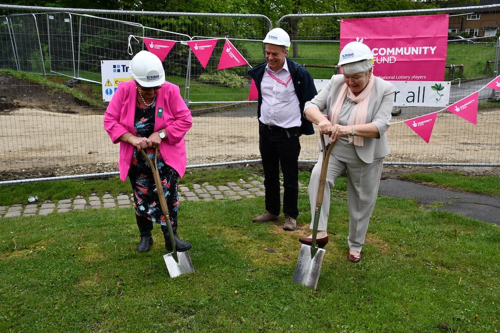 SouthLeedsLife's tweet photo. Work is underway to build a new community centre in #Beeston @HealthforAllLds
https://t.co/VCoDhog5GH https://t.co/4WmNaOboPb