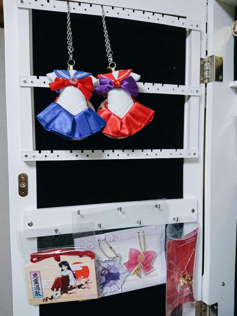 みかん 話題のニトリの収納ミラー購入 飾り方に悩む悩む 箱やら袋から出せない人間ですwww セーラームーン セーラームーングッズ Sailormoon みかん 話題のニトリの収納ミラー購入 飾り方に悩む悩む 箱やら袋から出せない人間ですwww セーラームーン セーラームーングッズ Sailormoon