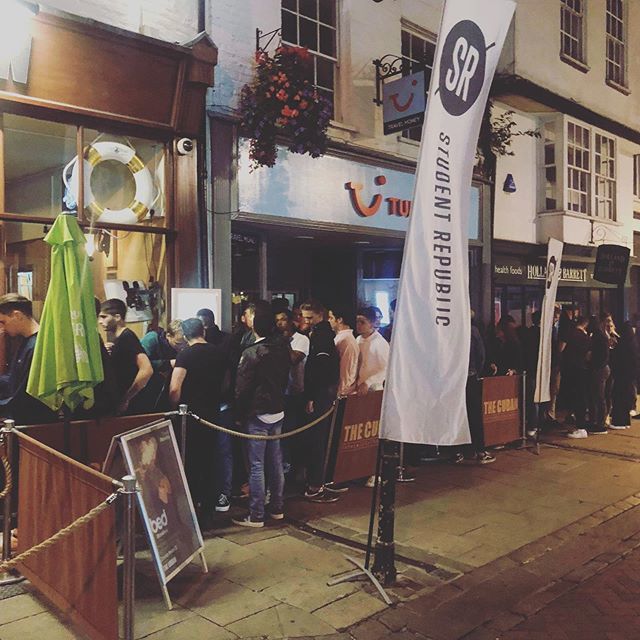 StudentRepublic's tweet photo. BED tonight! Don’t miss out! https://t.co/FnqoW79SAN https://t.co/7tZoKOfZdf