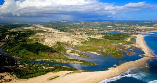 Visitesterosan2's tweet photo. ¿Sabias que? 
En este lugar se mezclan las aguas dulces y saladas, generando un ambiente en San José del Cabo y el Estuario propicio para el desarrollo de un ecosistema especial, al cual se puede llegar inmediatamente desde la ciudad de San José del Cabo. https://t.co/tgBBU6aSP1