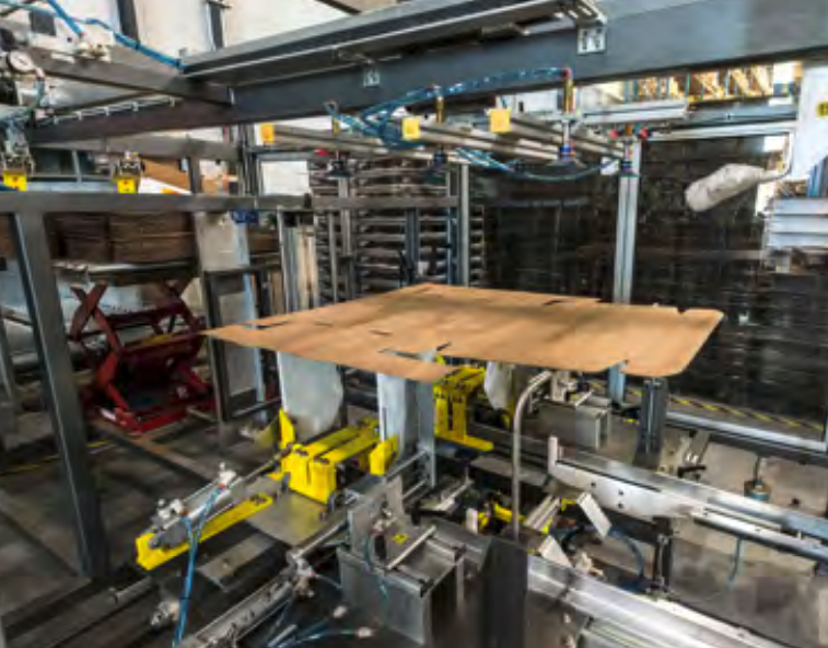 EndFlex's tweet photo. Are you looking for a secondary automated packing system? From case forming, erecting, to pick & place, sealing, and cartoning, #EndFlex helps you handle it all. Discover awesome #Newsolutions for your #business today - https://t.co/VYGSCrnxad https://t.co/hyusGY9vNM