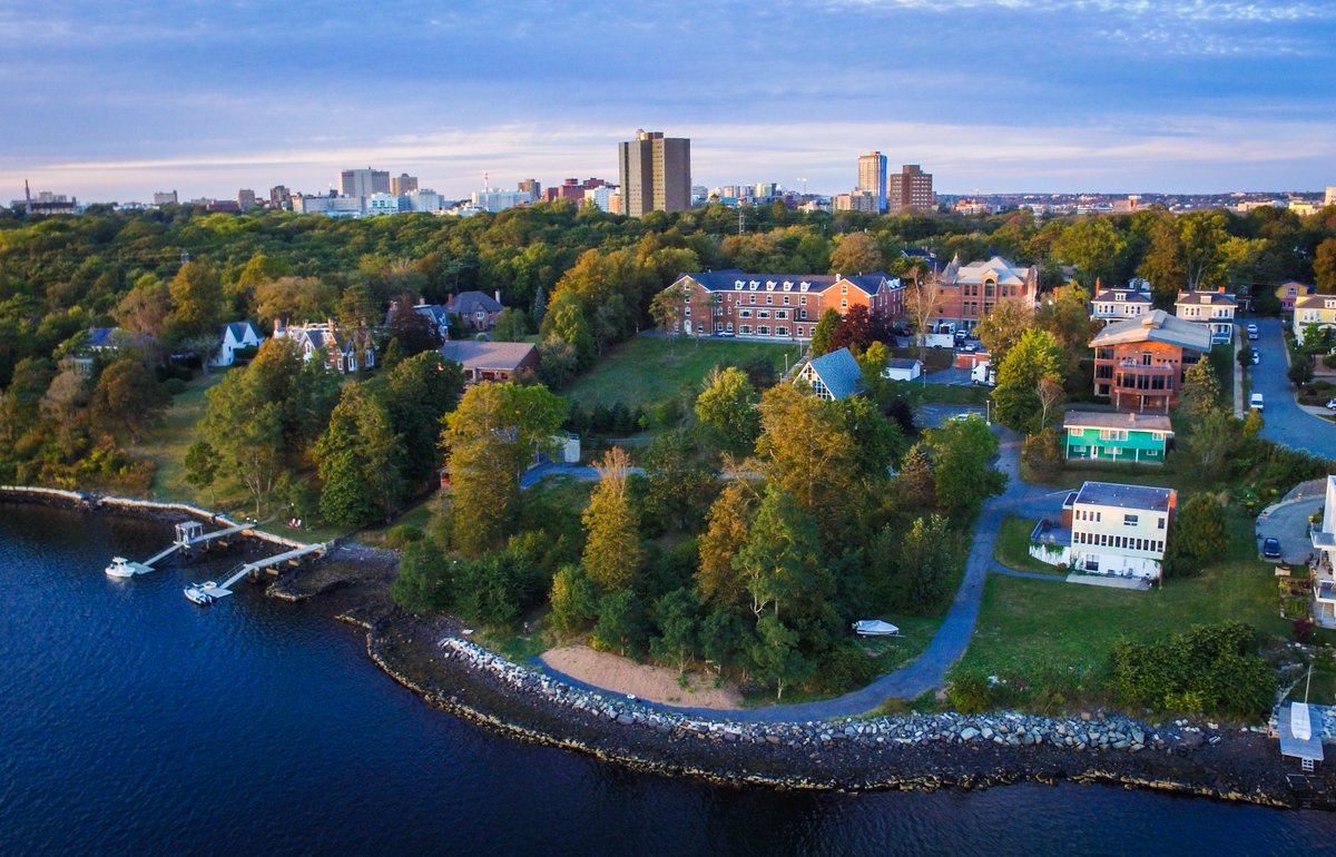 AST is looking for a general maintenance worker!

The General Maintenance Worker performs regular, routine and special duties in the areas of housekeeping, maintenance and grounds for the Atlantic School of Theology.

For the full job posting visit: astheology.ns.ca/faculty/employ…