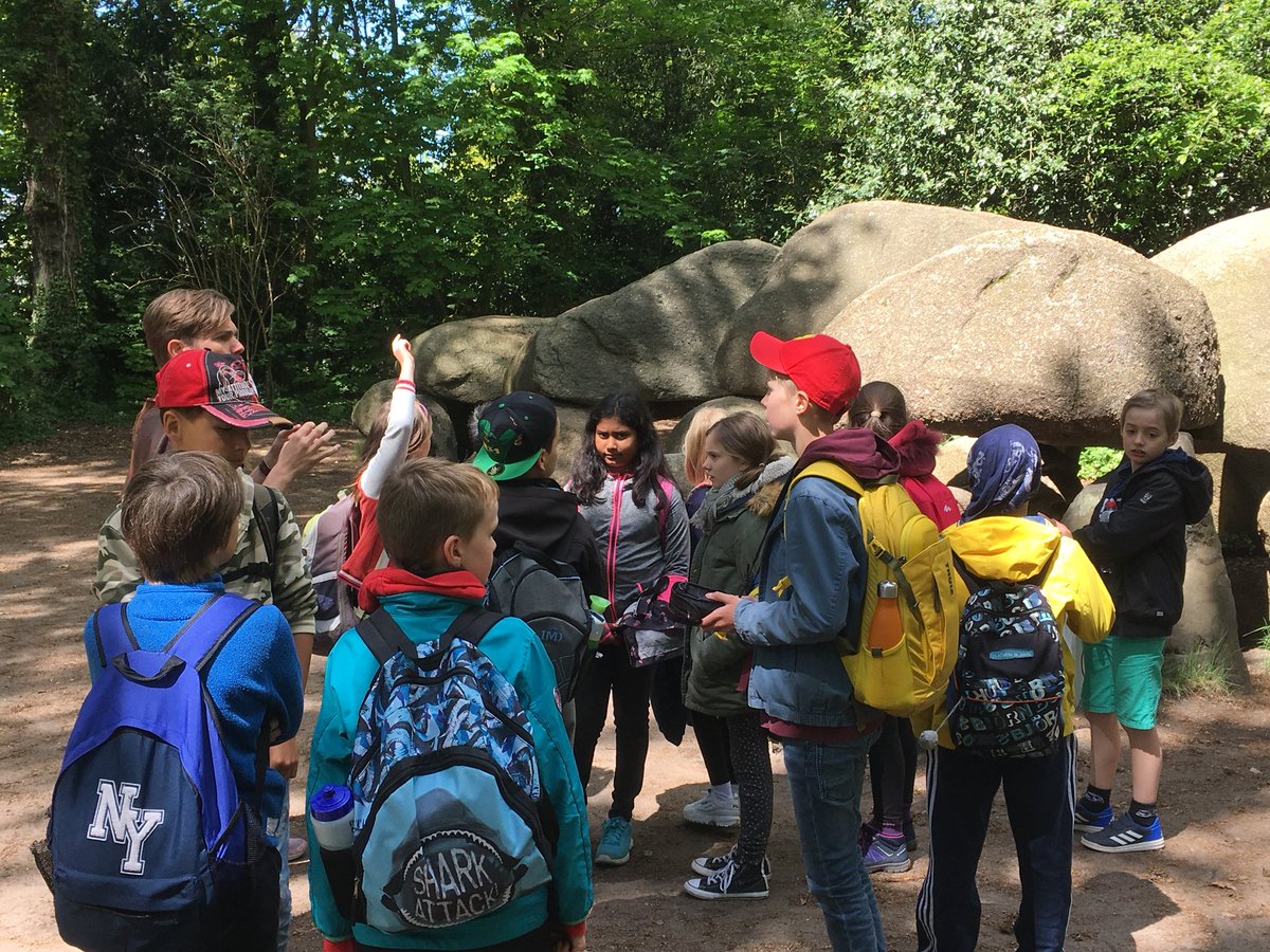 BSNJSL's tweet photo. Year 5 visited one of The Netherlands more unusual historical museums;
Some made fire! Some hunted for dinner! Sorry weeds growing beside them!
#BSNTRIPS #BSNJSL #Drenthe19 @Karren_vanZoest I https://t.co/H1F8g66Mr5