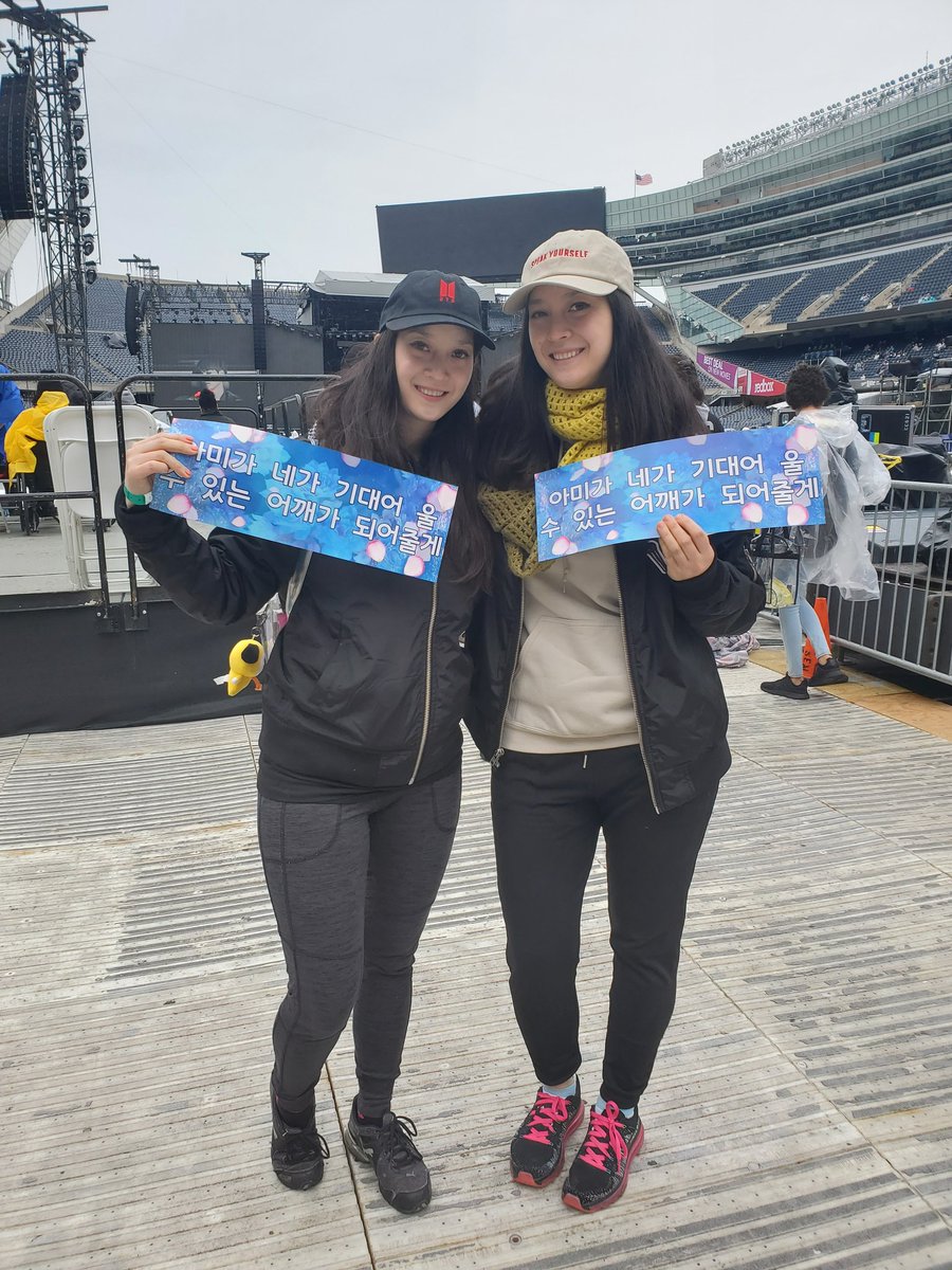 BekahHan's tweet photo. Just saying - rain won't keep Chicago ARMY away! Thank you @BTS_twt for this unforgettable night we will never forget! 😭💜💜 #BTSxChicago #JIMIN #BTS #MondayMotivation https://t.co/qJQXLIZXkK