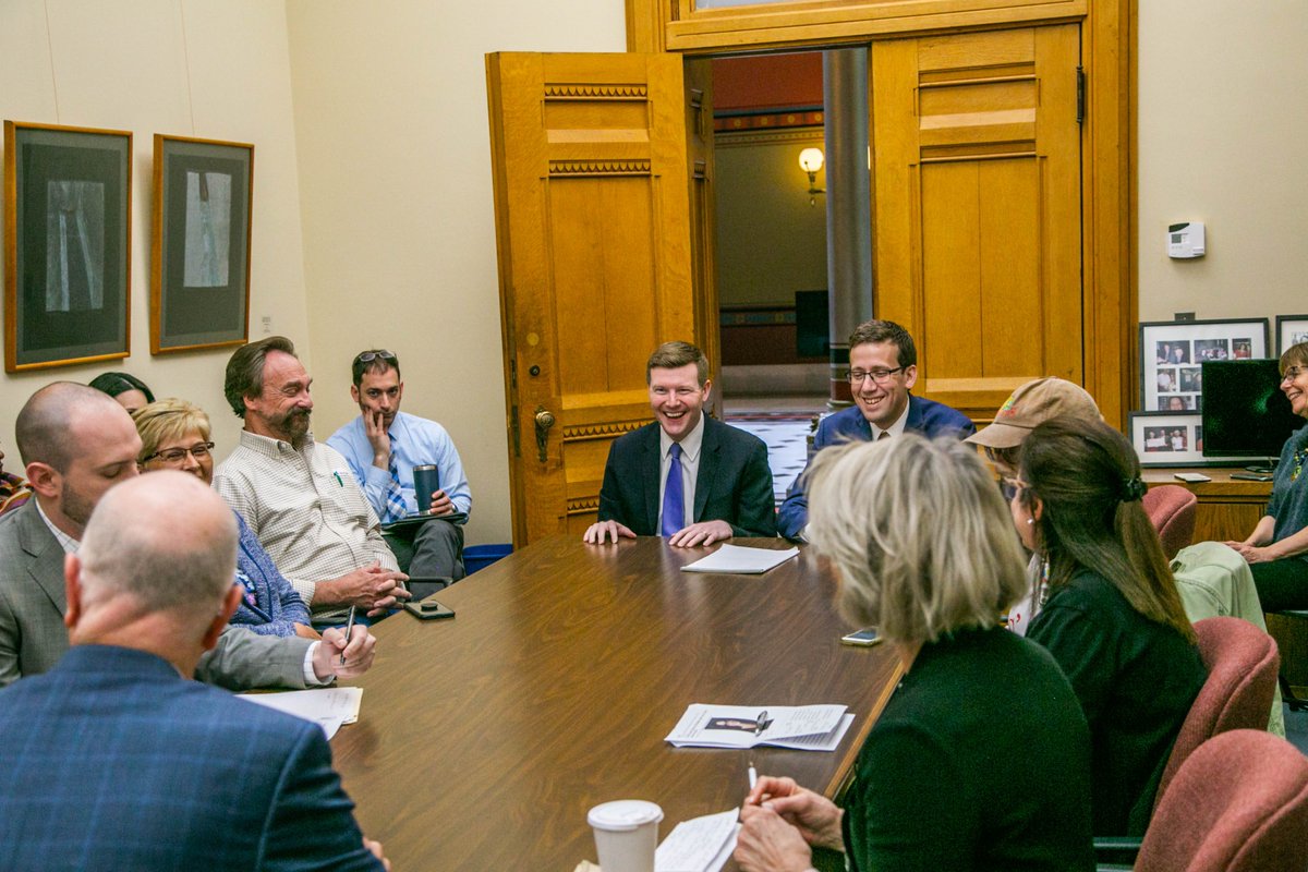 SeanScanlonCT's tweet photo. Small businesses are the backbone of our economy and they are getting crushed by the rising cost of health insurance. Joined small biz owners from across CT this morning to talk about why a #CTPublicOption would help them and their employees https://t.co/ndXXQoWyY3