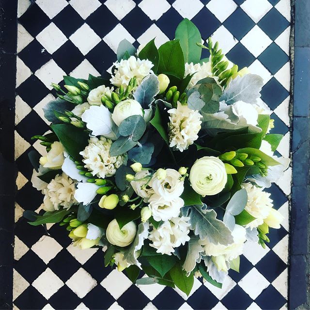GardeniaLondon's tweet photo. Made by the lovely newest member of our team - Joce! •
#gardeniaoflondon #wimbledonvillage #wandsworthcommon #teddington #floristry #flowersofinstagram #flowers #florists #picoftheday #london #forprettysake #londonflorist #pretty #flowerspiration #luxury #flowerpower #inbloo… https://t.co/dHrynxpBCf