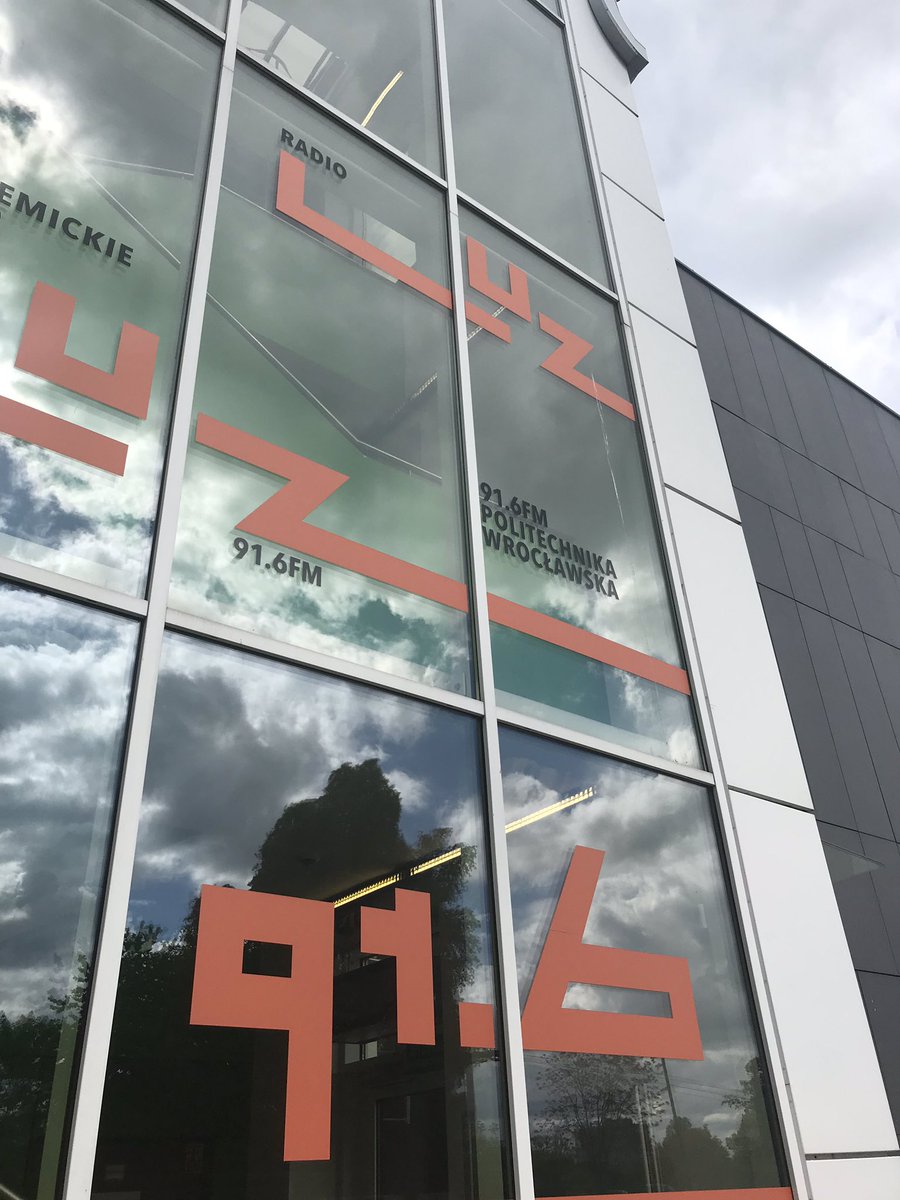 LSWroclaw's tweet photo. #LiberatingStructures on air today thanks to Radio Luz 🌪 https://t.co/ZBxka1MidS