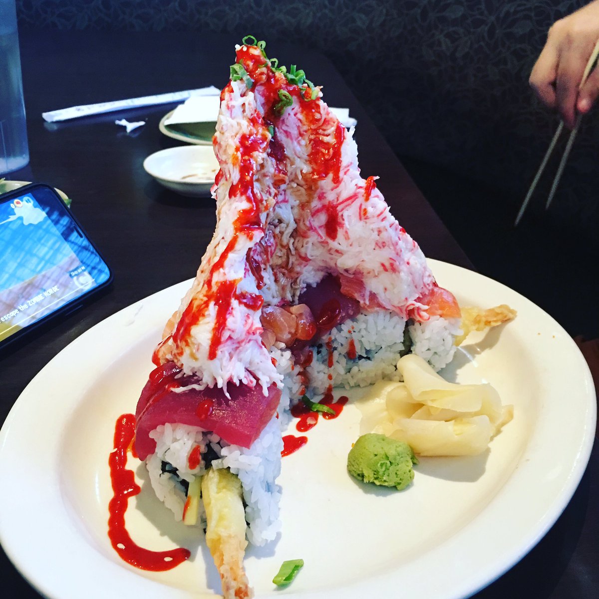 TheDaveKay's tweet photo. Time to climb over the mountain! #mountainmonday #mountainmondays #themountain #sushi #positive #PositivePeoplePower #PositiveVibesOnly #DaveKay https://t.co/FYNIZqNbaW
