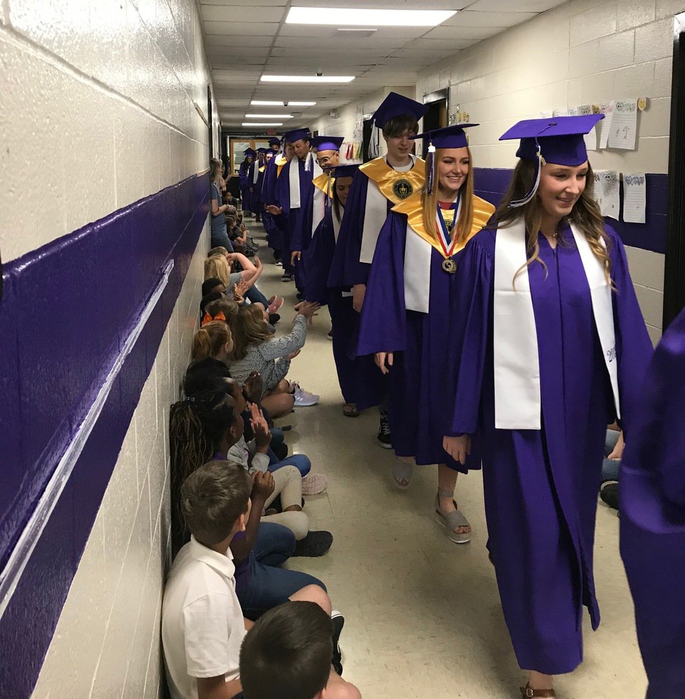 ripleyprimary's tweet photo. The Class of 2028 Meets Class of 2019 https://t.co/M5r6K9CHGX https://t.co/WZd4aNJpQP