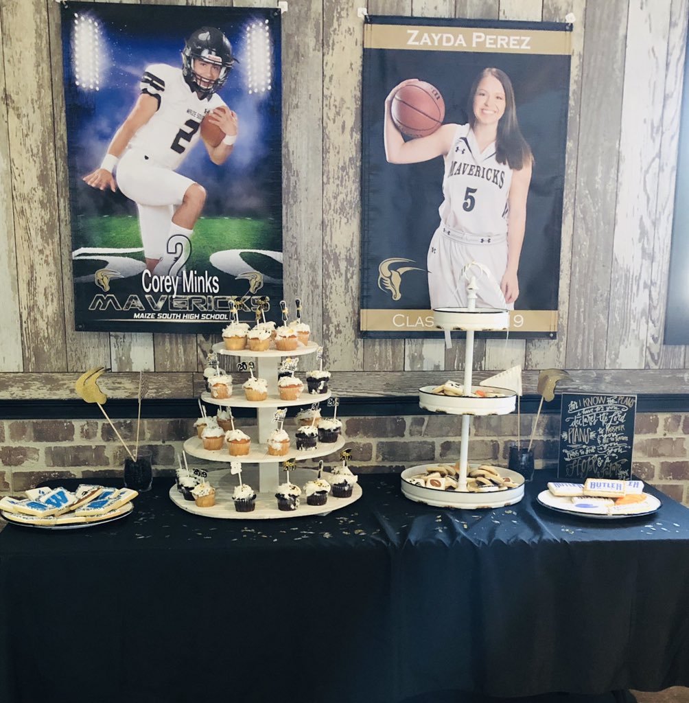 MinksieVminks's tweet photo. Thank you to everyone that came out and helped celebrate these 2 kiddos graduations! Got nothing but love for ya!! @CoreyMinks @zayda_perez
#SENIORYEAR
#USHOULDBEHERE https://t.co/rhqO6HaM7U