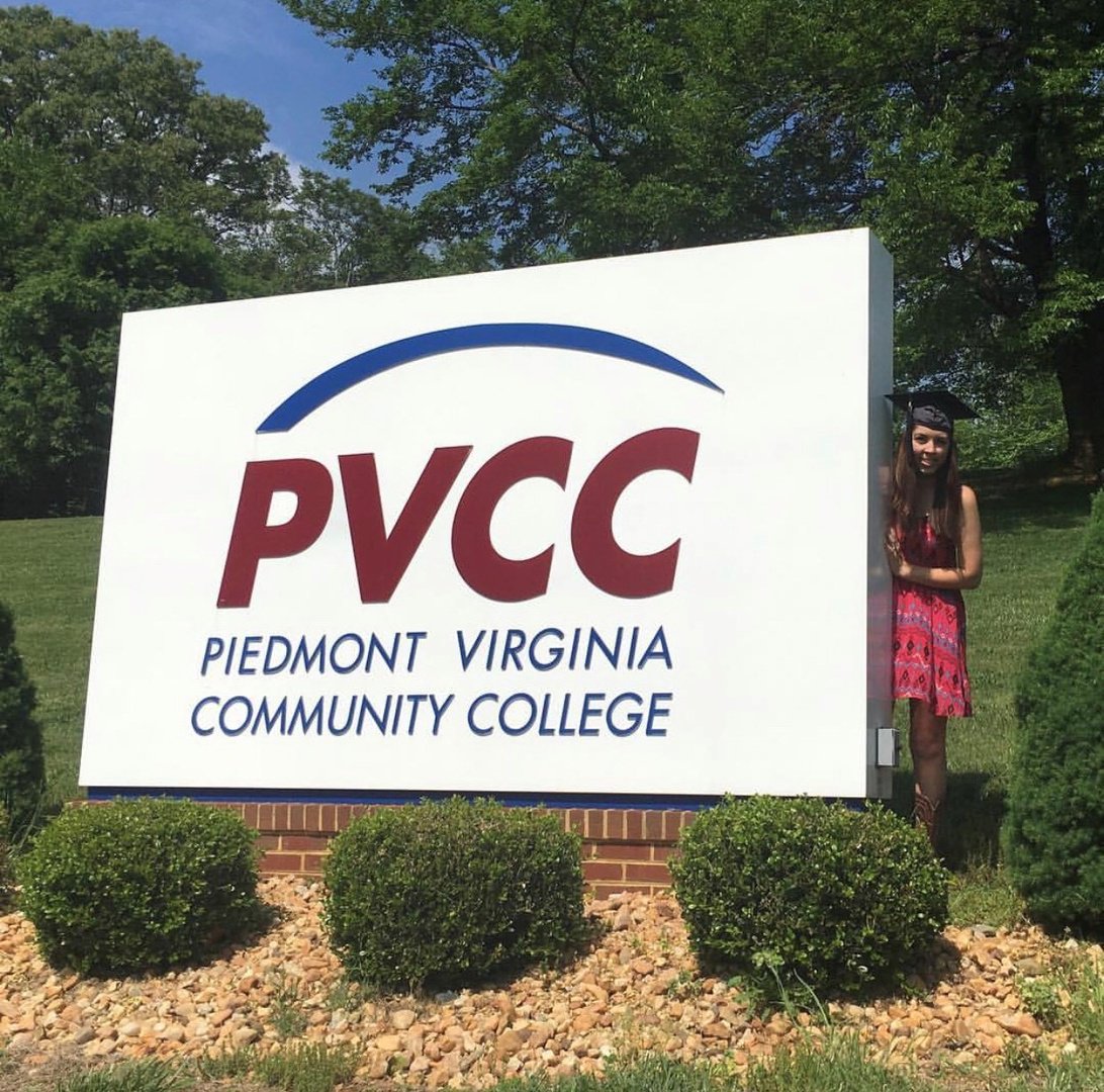 PiedmontVaCC's tweet photo. Mood: 🎓. #pvccgrad

📸 by PVCC Alumni Natalie L. https://t.co/RaVkK6s4ig