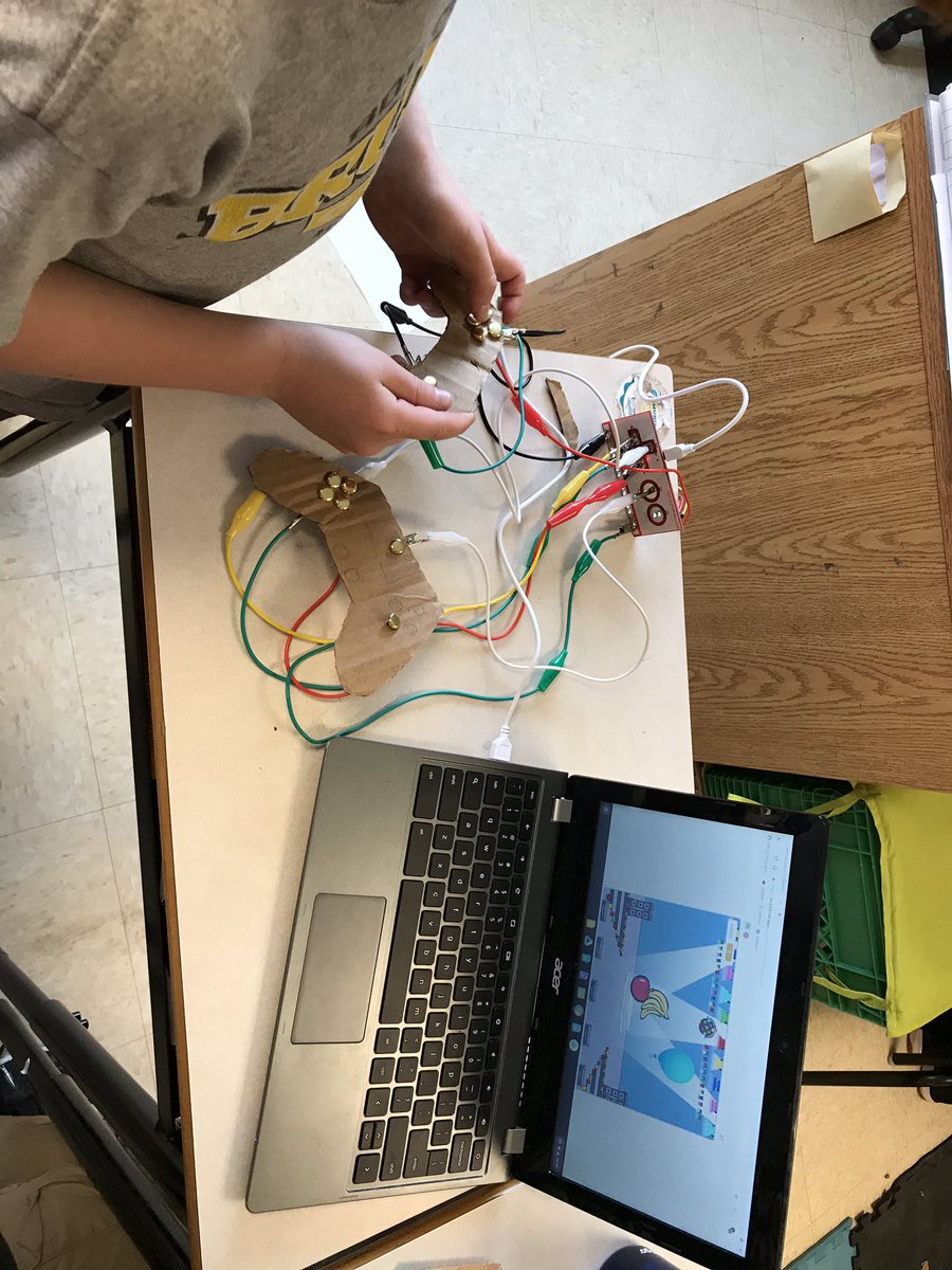 AvrceT's tweet photo. Students at Glooscap Elementary creating custom @makeymakey controllers to go with their own @scratch coded games! @AVRCE_NS https://t.co/mVGxJR5FTw