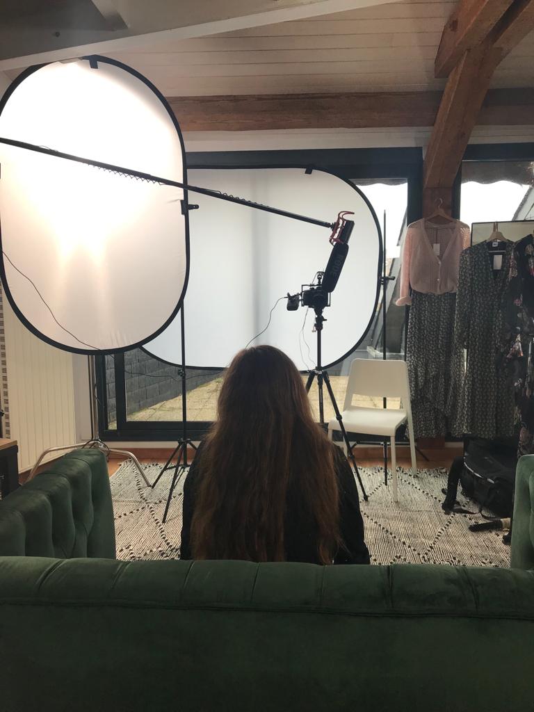 Nouvelle vidéo de notre série Entrepre'Nantes ! 👨🏻‍💻 A retrouver dès demain sur notre page YouTube et Linkedin 👇🏻
youtube.com/channel/UClVNH…

#Nantes #Entrepreneur #CrabProductions #Audiovisuel #Vidéo