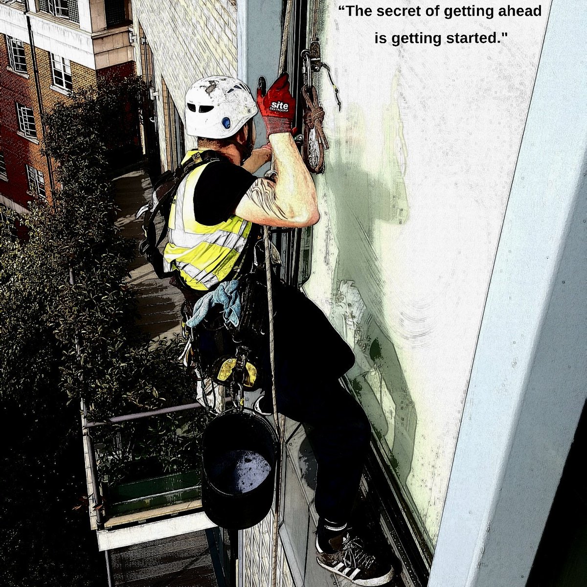 #RopeAccess #WindowCleaning