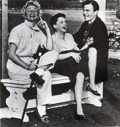 View image on Twitter