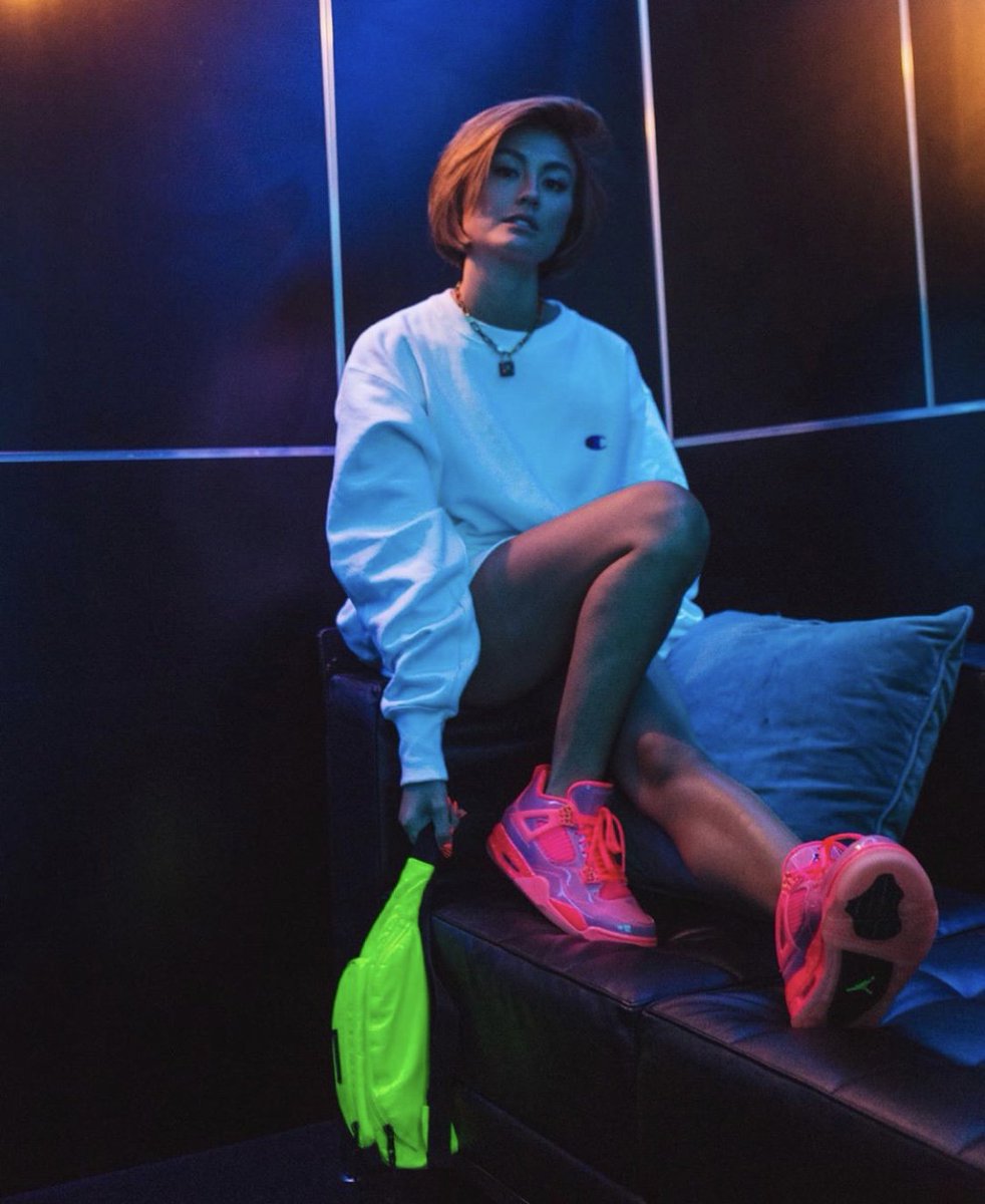 iHeartRadio's tweet photo. In my next life, I hope to be as cool as @agnezmo 💚 https://t.co/aEgzhHbcqN