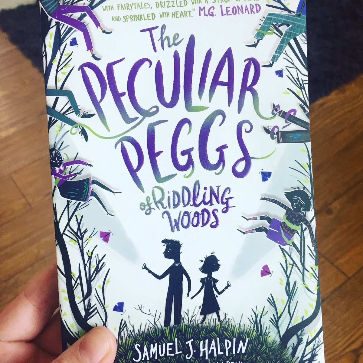 What.A.Read!!!!! #darkfairytale #mystery #dontbelivewhatyousee #keepthecobwebs Absolutely loved this book, not only the gorgeous purple pages but every turn lead you to unravel another mystery! Couldn’t put it down.Everyone should own a copy (you can’t have mine! 😉)