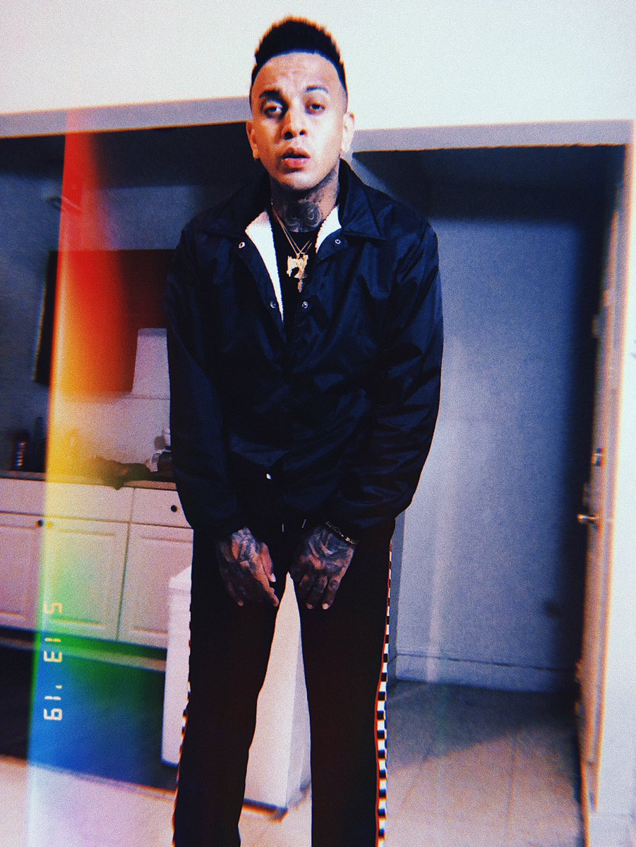 YAXELFANS's tweet image. Hola qué tal sígueme en INSTAGRAM @swagboypr