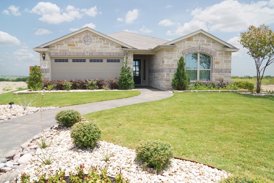 Our Model home <a href="/TRACEtexas/">TRACE</a> now has new diving directions... Now when traveling South on I35: Exit 200 at Centerpoint, take LEFT at the light &amp; head East on Centerpoint following the TRACE signs. At Old Bastrop, turn RIGHT. Take RIGHT at Posey &amp; go to the community entrance.