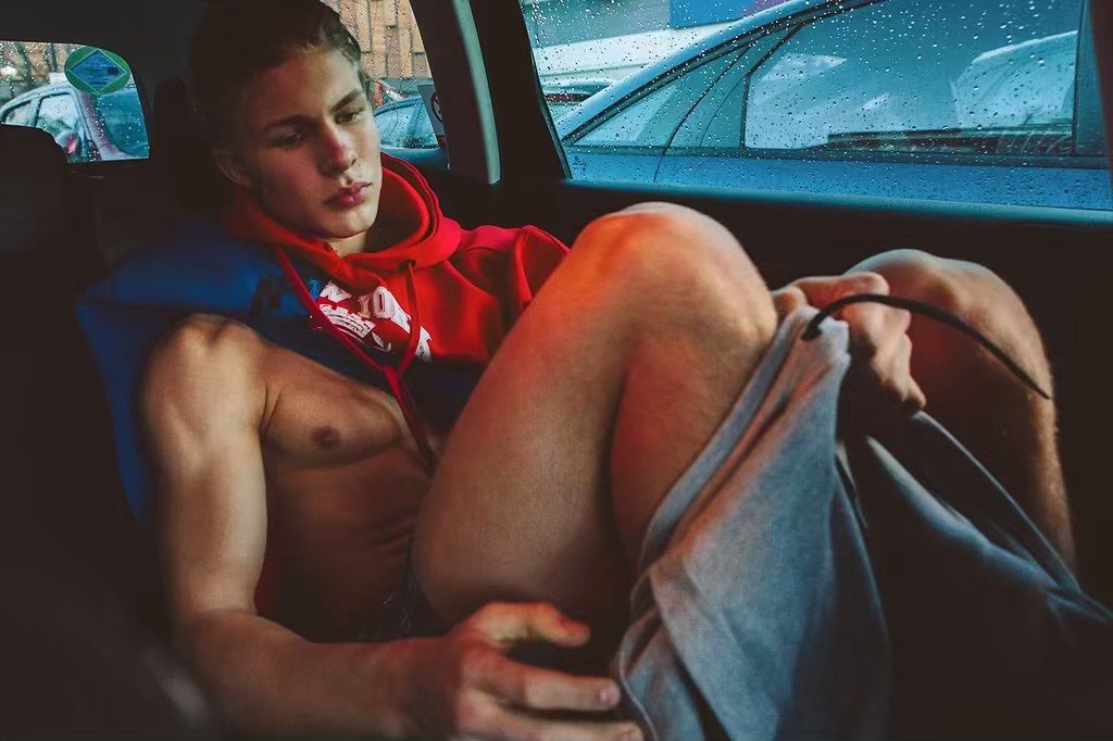 5by5forever's tweet photo. https://t.co/J8XqFZ31gm 

🌟 @steve.swish @christianoita @tonycooky @vman vía @ia_troy_wise @5by5forever #VMAN #SteveSwish #ChristianOita #TonyCook #2019 #iman #masculinedosage #imageamplified #malemodel #mensfashion   #fashioneditorial #abs #ia  #fitguys  #rickguzman #troywise https://t.co/tf4upfyAz8