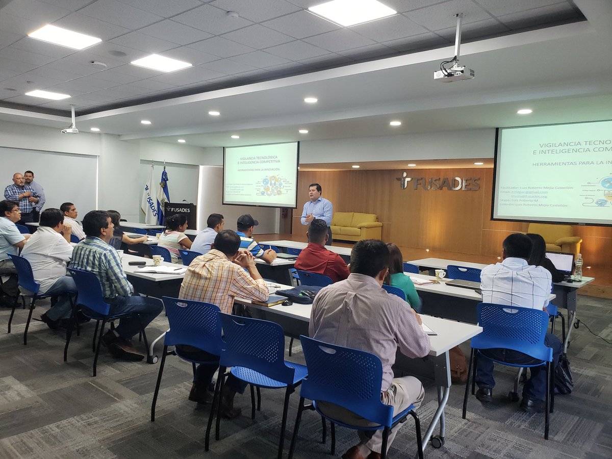 Otho_Argueta's tweet photo. @sgenovez inaugura serie de talleres de formación con técnicos de organizaciones ejecutoras de proyectos #USDA #SETEFE. #CLUSAES, #CRS, #FUNDESYRAM, #FUNDES, #PROINNOVA @fusades https://t.co/qokMgPLYmb
