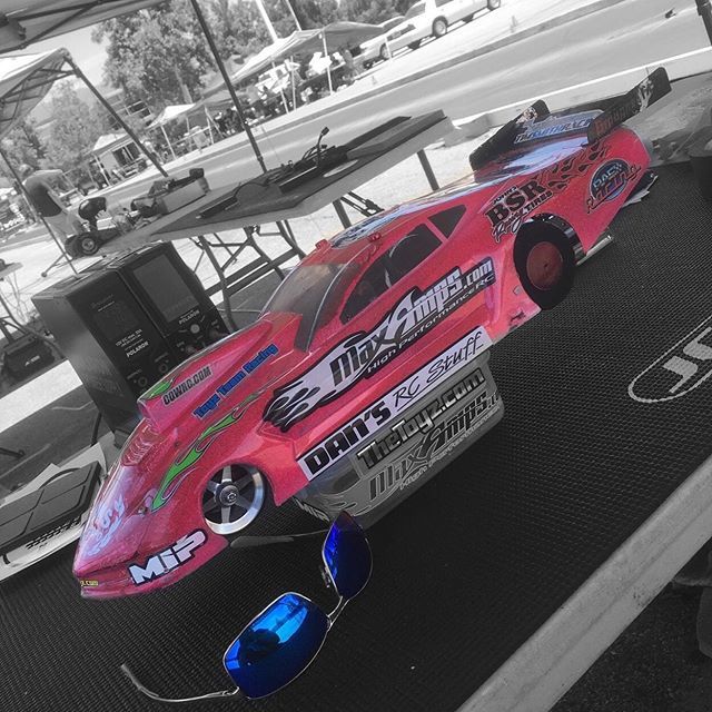 TimSmithRacing's tweet photo. Pink makes you faster!
#MaxAmps #MKSservo #TekinRacing #CowRC #MIP #Graupner #TSRspeedshopRCpodcast #1cellworld https://t.co/ucfOXJnfaB https://t.co/DPjRcXG49q
