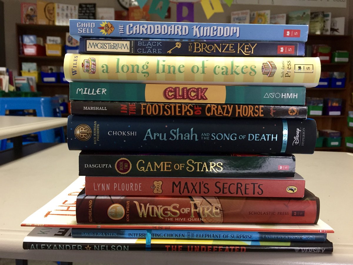 msjaimes's tweet photo. Thanks to @MrsPFSE, all of her wonderful helpers, and Flagstone parents for all of the great new books for our classroom library! #ScholasticBookFair #FSEconnected #oneflagstone https://t.co/IfDYCJSu1X