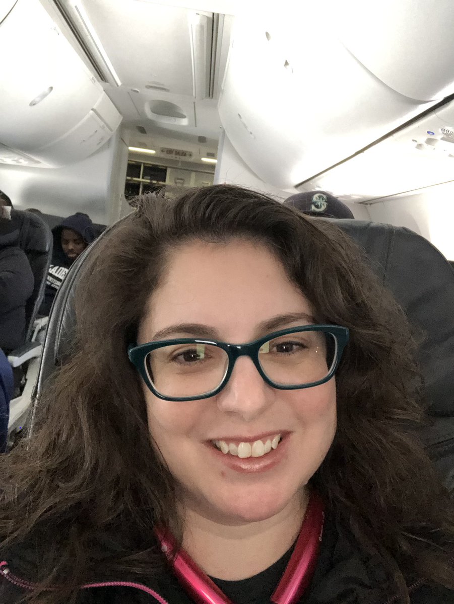 bischwartz12's tweet image. TFW you’re HQ bound on 6 hour flight but can still get work done! #tmobilewingman 
#gogoinflight
#tmooneplus