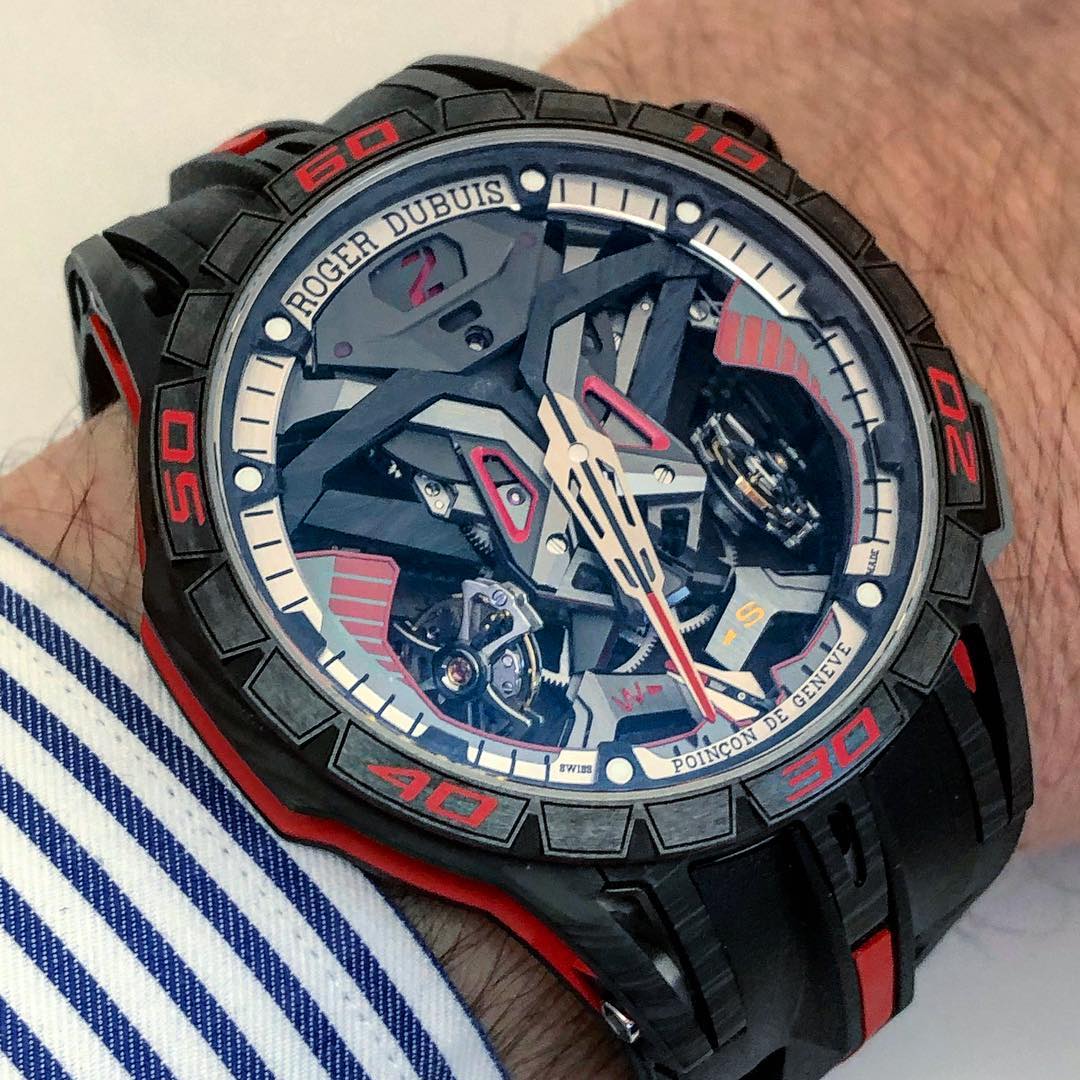 EpicureansWatch's tweet photo. The mighty and spectacular @roger_dubuis #excaliburoneoff inspired by the @lamborghini #sc18alston ! What an amazing piece featuring a double tourbillon ⌚🌀
Cheers Epicureans! 🥂
Thanks @equationdutemps for sharing!
______________
#rogerdubuis #rogerdubuiswatch https://t.co/swddLbJnbM