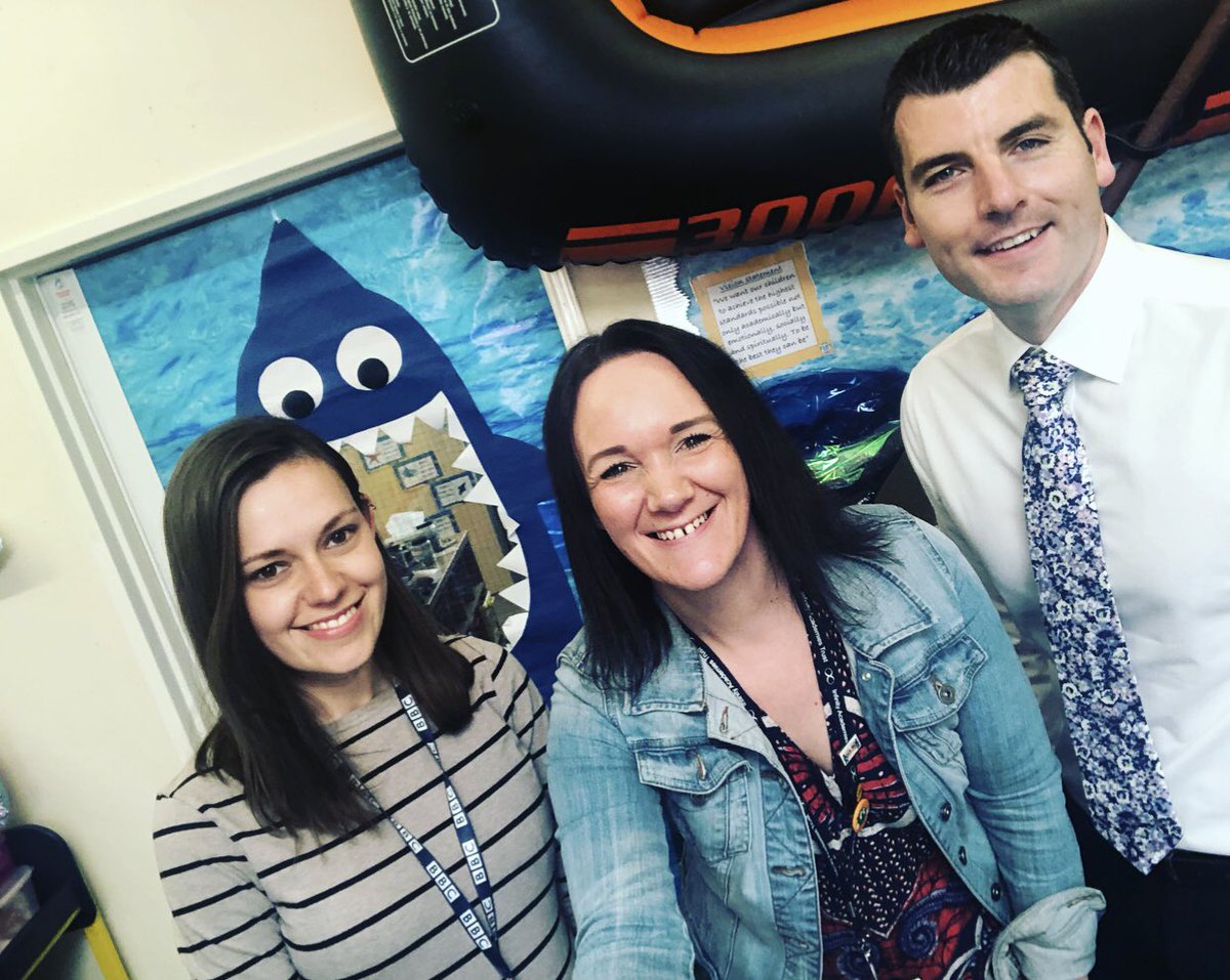 Mel_Standbrook's tweet photo. Very excited to meet @kgreenjourno @BBCRadioLincs this afternoon to talk about @SpilsbyPrimary #childrensmentalhealth #wellbeing provision at school #wholeschoolethos is so important #inclusivenotexclusive Our interview will be live on the #williamwright show & AM news tomorrow😊 https://t.co/4QlIKyyq5j