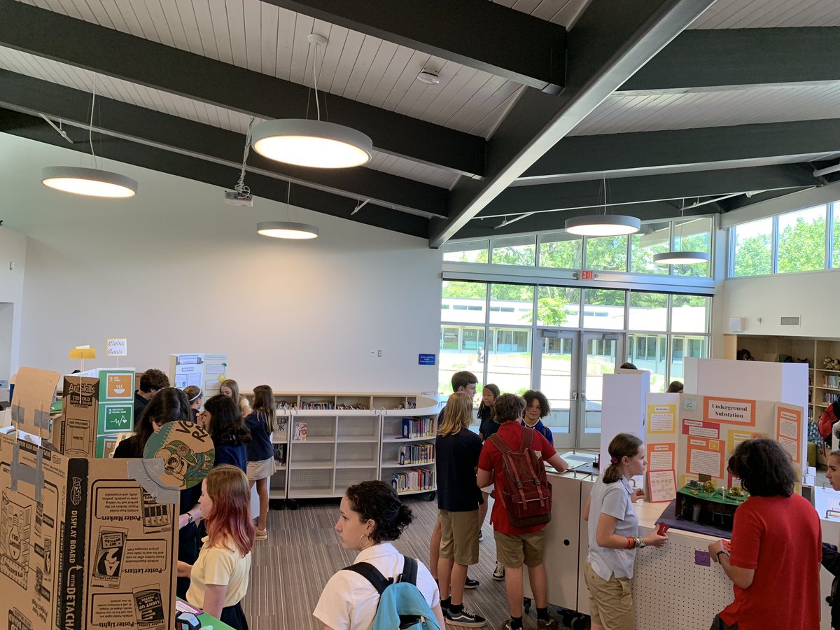 tombendonCDS's tweet photo. Busily installing our exhibits for the #impActVL Gallery Walk this afternoon. See you between 1:15-3:15PM! #AuthenticAudience #CDSlearns #Transdisciplinary https://t.co/bTEAAIpr2F