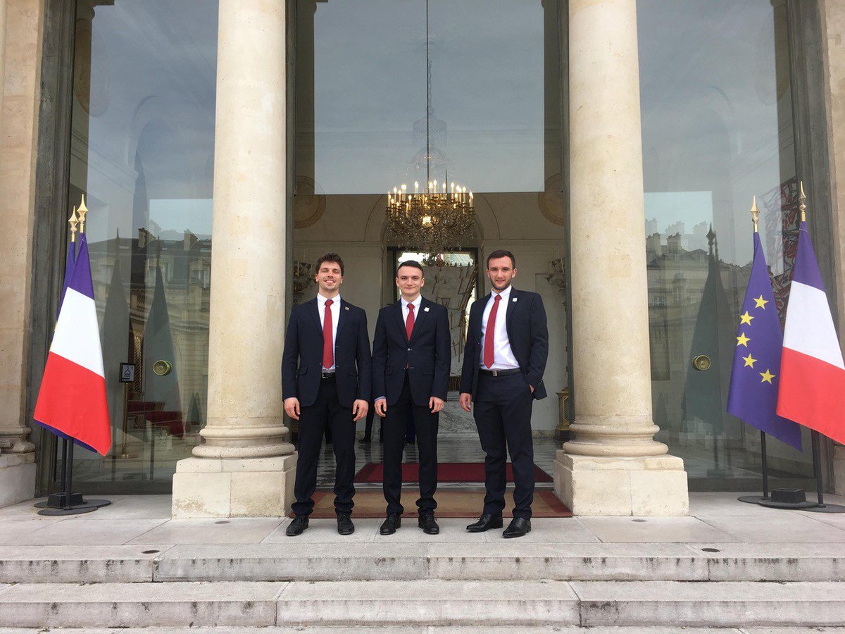 ➡Reçus par <a href="/EmmanuelMacron/">Emmanuel Macron</a> à l'<a href="/Elysee/">Élysée</a>, 3 élèves ingénieurs de spécialité #ArtsetMétiers représenteront la France dans la catégorie « les métiers de l’industrie » lors de la compétition internationale #WorldSkillsKazan2019 🌏!

🖱 bit.ly/2VwY9Z2

#NosÉlèvesOntDuTalent